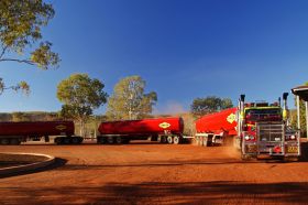 roadtrain-victoria-river-roadhouse